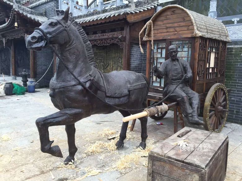 廣西南寧市商業(yè)街鑄銅雕塑