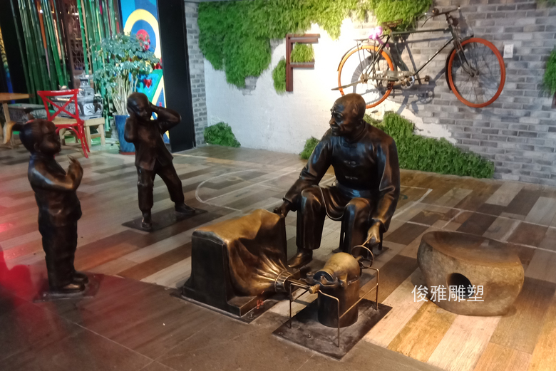 濟(jì)南高新萬達(dá)鑄銅雕塑
