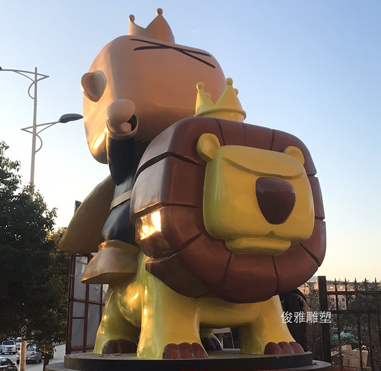 昆明金泰國(guó)際凱佩廣場(chǎng)玻璃鋼雕塑