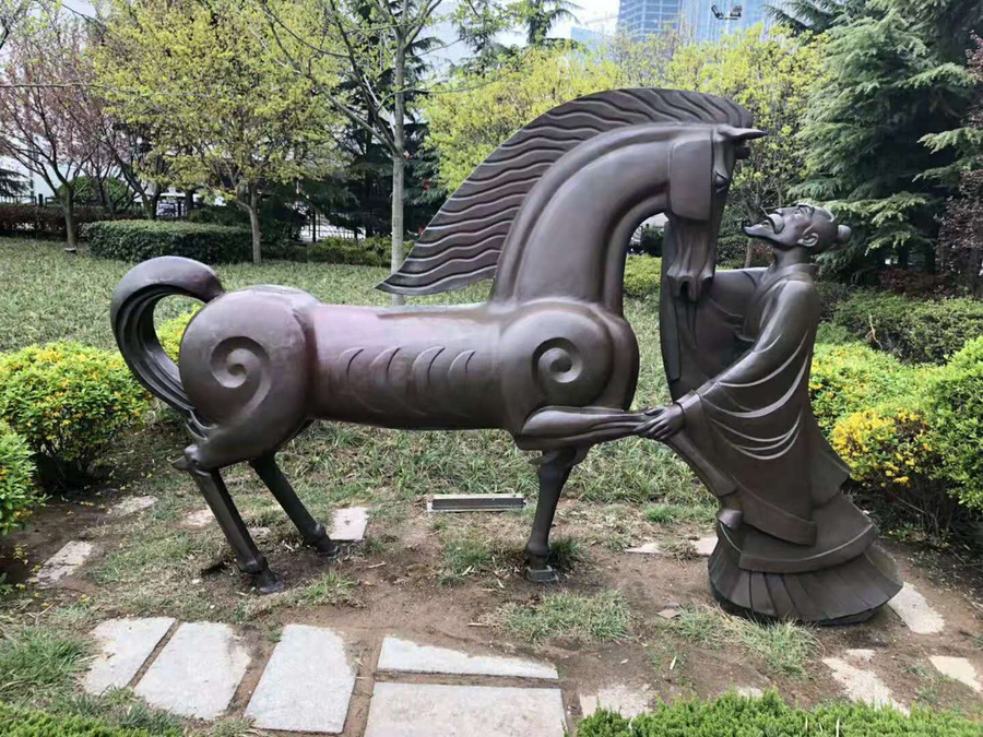 鑄銅雕塑