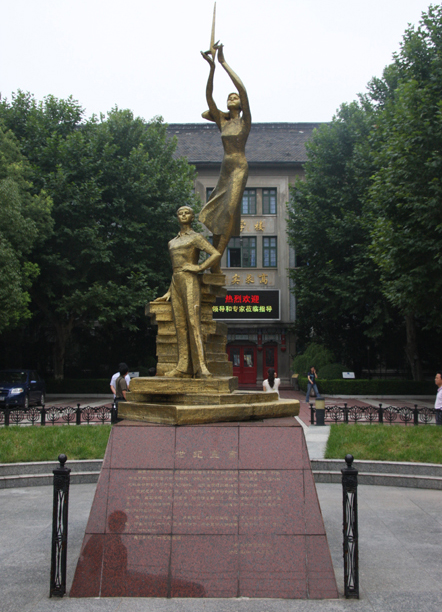 鑄銅雕塑